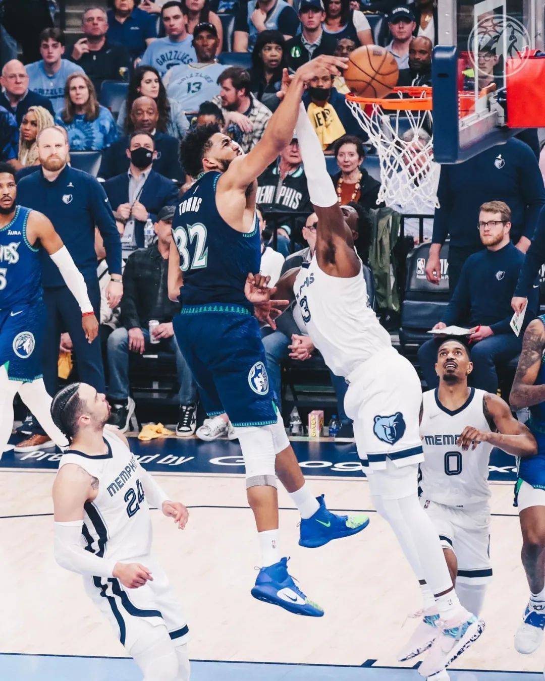 开云体育sports-今晨夏洛特黄蜂复出首秀：NBA季后赛节点到来，压力陡增，赛季目标并未改变的简单介绍-开云体育sports